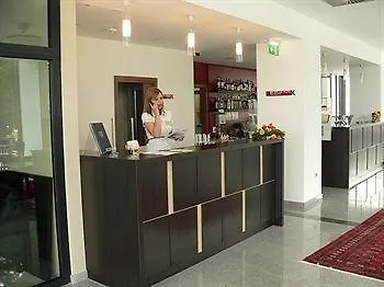 Kras 酒店 波斯托伊纳