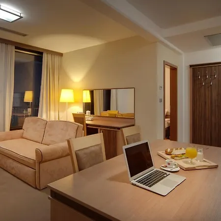 Hotel Kras 4*